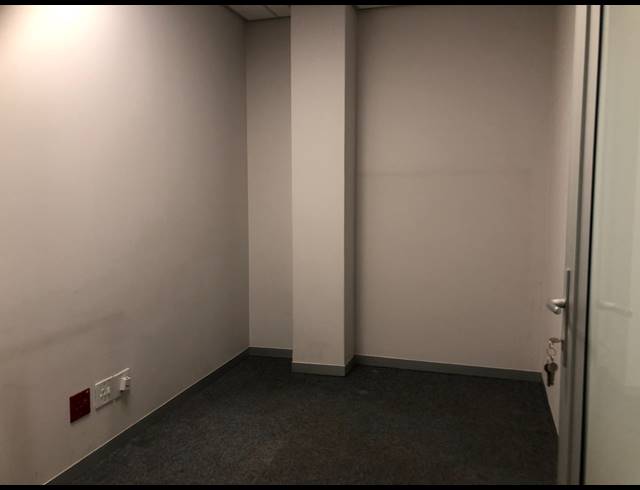 863M² OFFICE TO LET IN ROSEBANK